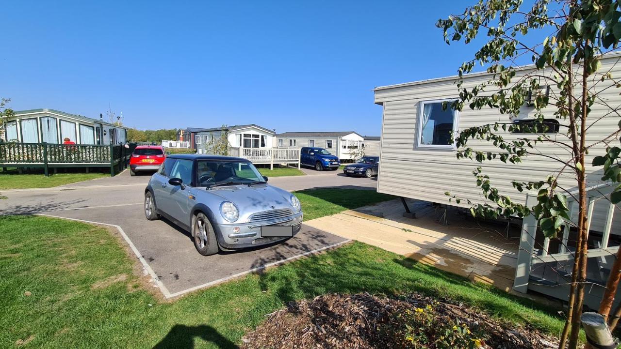 Luxury 2019 8 Berth Caravan With Hot Tub @ Tattershall Lakes Extérieur photo